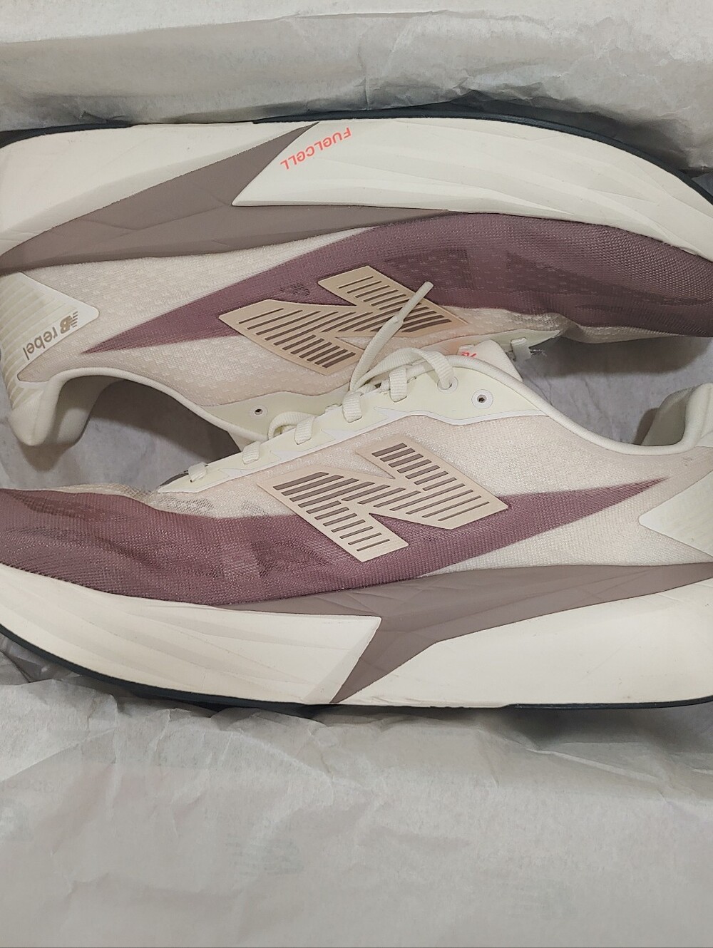 New Balance FuelCell Rebel V5 Men’s Size 12.5 2E WIDE Brand NEW NWB NIB